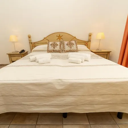 Gh Diana Hotel Santa Teresa Gallura Extérieur photo
