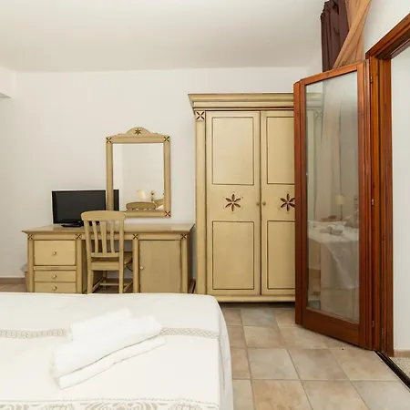Gh Diana Hotel Santa Teresa Gallura Extérieur photo