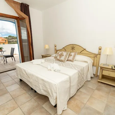 Gh Diana Hotel Santa Teresa Gallura Extérieur photo